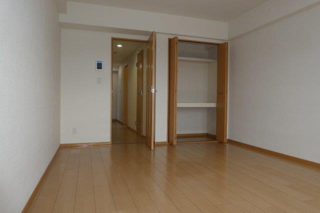 倉敷市八王寺町の賃貸マンションの洋室