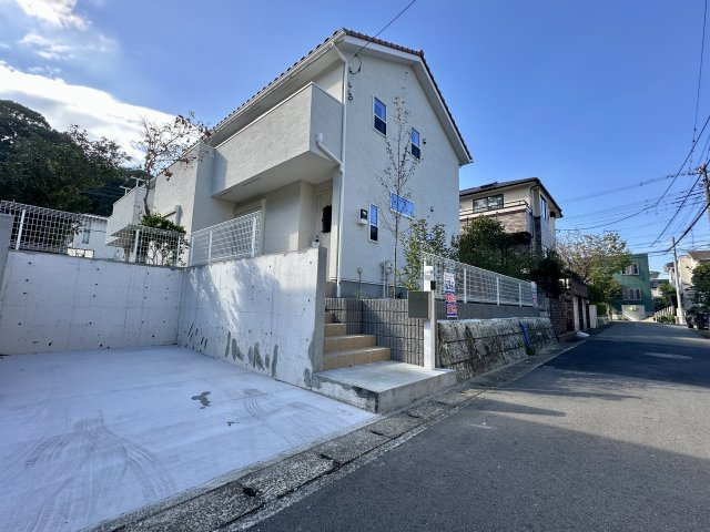 【成約】鎌倉市今泉台1丁目　戸建の外観
