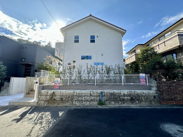【成約】鎌倉市今泉台1丁目　戸建の外観