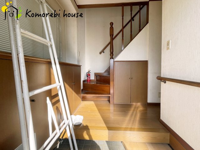 上尾市畔吉　中古一戸建の玄関|きれいな玄関です