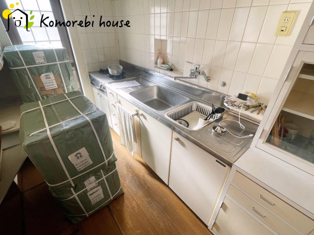 上尾市畔吉　中古一戸建のキッチン|コンパクトなキッチンで掃除もラクラク