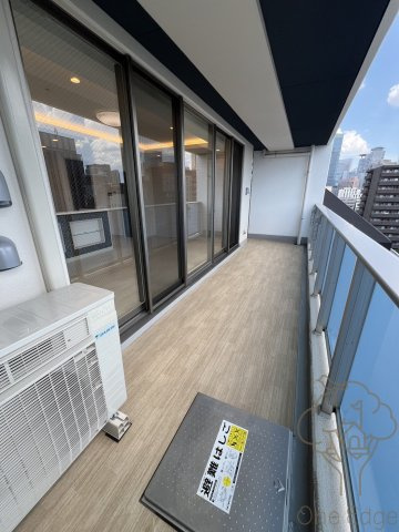 アバンティうめきたのバルコニー