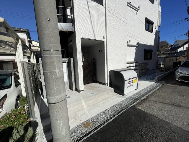 MELDIA柏 のエントランス
