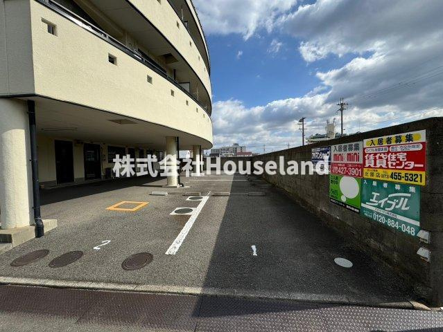 レスペート西庄Ⅱの駐車場