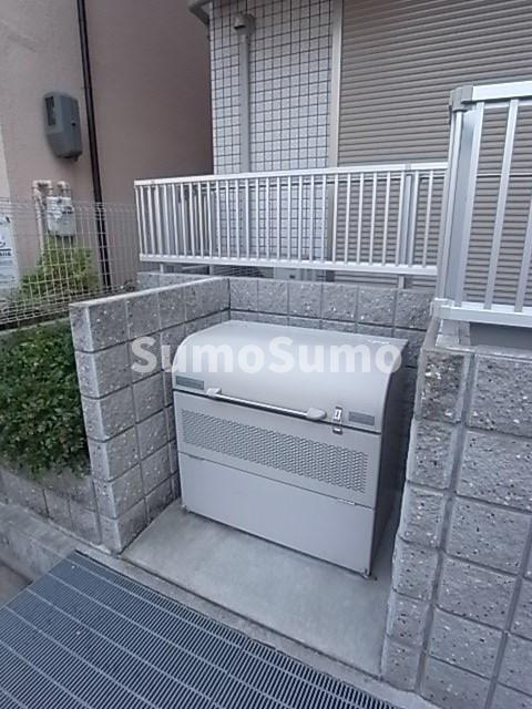 西宮市宮西町のアパートの外観