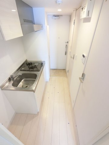 リブリ・船橋湊町の玄関