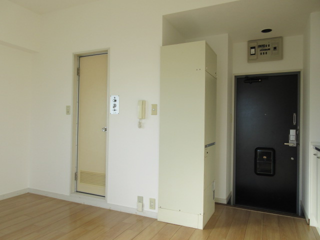 名古屋市西区城西２丁目の一棟マンションの内装|402号
