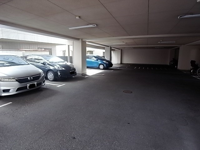 西宮市屋敷町のアパートの外観