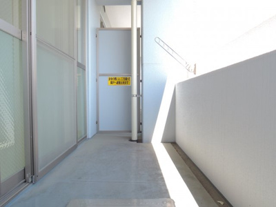 【バルコニー】 | ルミナスベガ