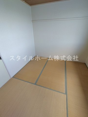 ニューハイツウィングスAの和室