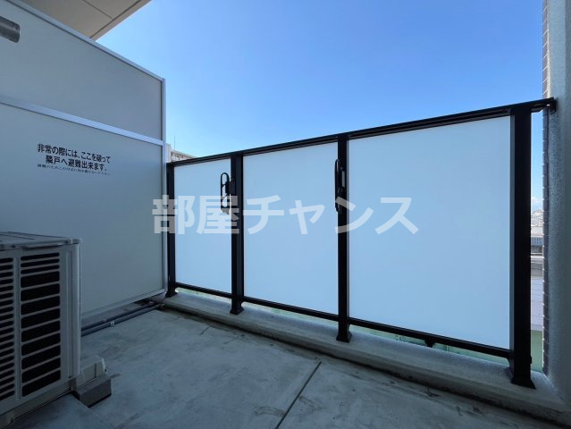 第2金山フクマルビルのバルコニー