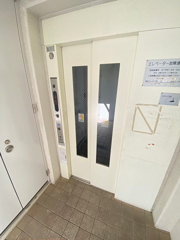 西宮市枝川町の賃貸マンションの外観