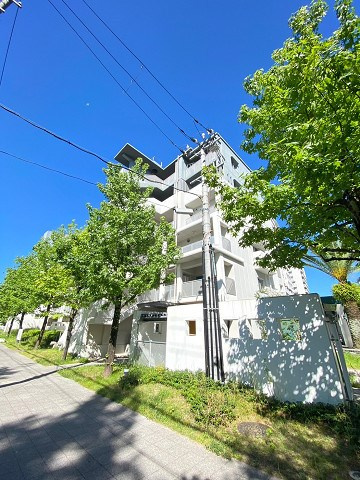 西宮市枝川町の賃貸マンションの外観