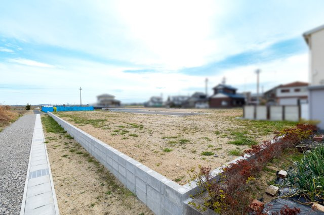 鈴鹿市池田町《全7区画》の前面道路含む現地写真