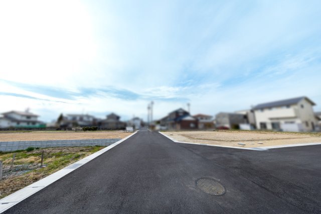 鈴鹿市池田町《全7区画》の前面道路含む現地写真