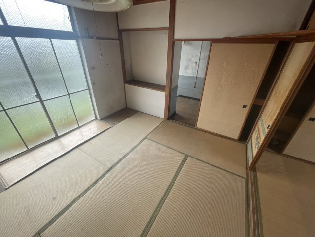 ペディコート鯖江の和室|畳の上でゆっくりとくつろげる和室です
