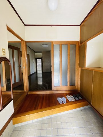 【玄関】 | 相生市緑ヶ丘１丁目／中古 戸建て | 毎日通る玄関はこちらです