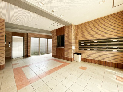 【ロビー】 | エターナルそつ啄館