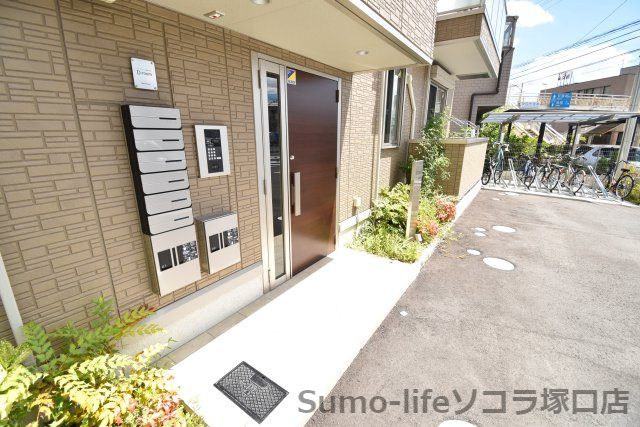 D-room昆陽北のロビー