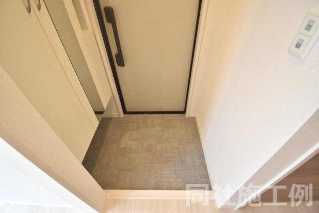 D-room昆陽北の玄関