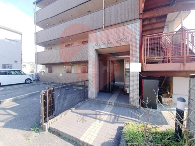 【エントランス】 | ルミエールマゴジⅢ