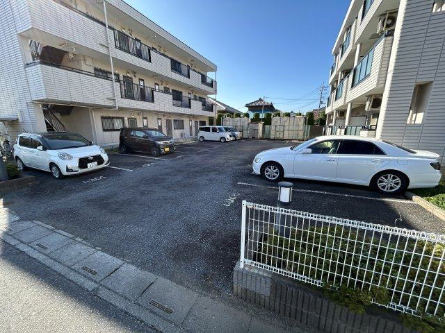 カサ・デ・イケダ・ベルデの駐車場|駐車場に車を止められます