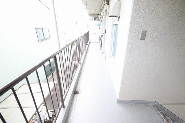 佐枝ビルのバルコニー