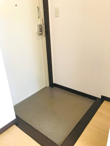 ソフィア本郷の玄関|玄関