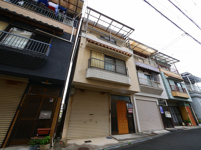 奈良市南紀寺町4-127-5貸家の外観