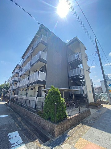 西宮市鳴尾町１丁目のアパートの外観