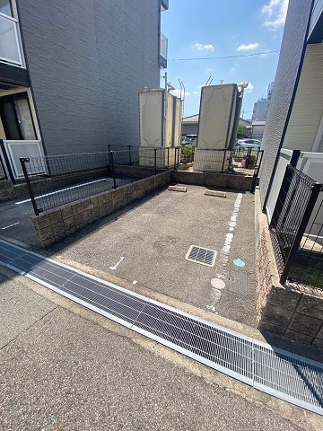 西宮市鳴尾町１丁目のアパートの外観