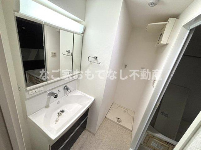 【洗面所】 | コンフォート城西 | ※写真は別号室