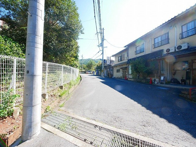 高畑町1474テナントの外観