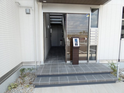 【エントランス】 | ディアライズ小郡船倉町C棟 