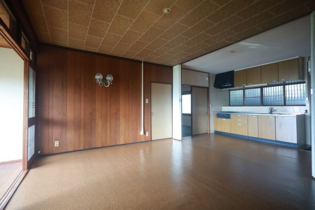 【居間・リビング】