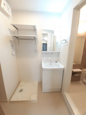 【洗面所】 | ラテ　ルーナ | 広い洗面スペース