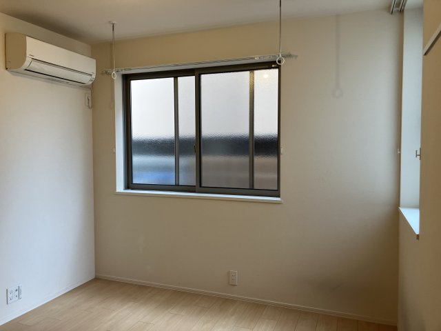 【居間・リビング】 | Canal品川 | 105号室は南西向きで明るいお部屋になります♪