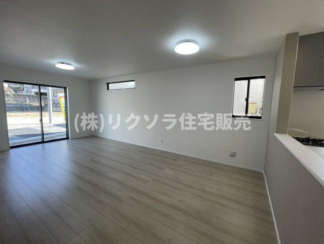 寝屋川市国松町　新築一戸建てのダイニング|■物件内覧・資金計画相談・住宅ローン相談、リフォーム相談、お問合せ受付中■
※当日・翌日のご内覧、ご相談はお電話でのお問合せがスムーズです！