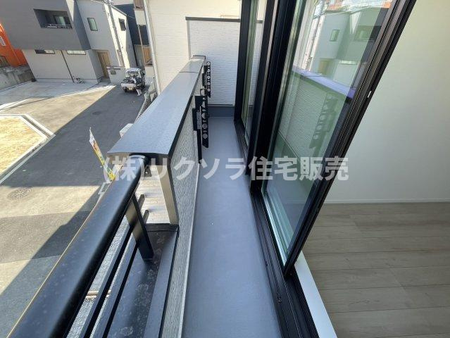 寝屋川市国松町　新築一戸建てのバルコニー|■物件内覧・資金計画相談・住宅ローン相談、リフォーム相談、お問合せ受付中■
※当日・翌日のご内覧、ご相談はお電話でのお問合せがスムーズです！