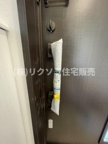 寝屋川市国松町　新築一戸建ての防犯設備|ツーロックシリンダー
■物件内覧・資金計画相談・住宅ローン相談、リフォーム相談、お問合せ受付中■
※当日・翌日のご内覧、ご相談はお電話でのお問合せがスムーズです！