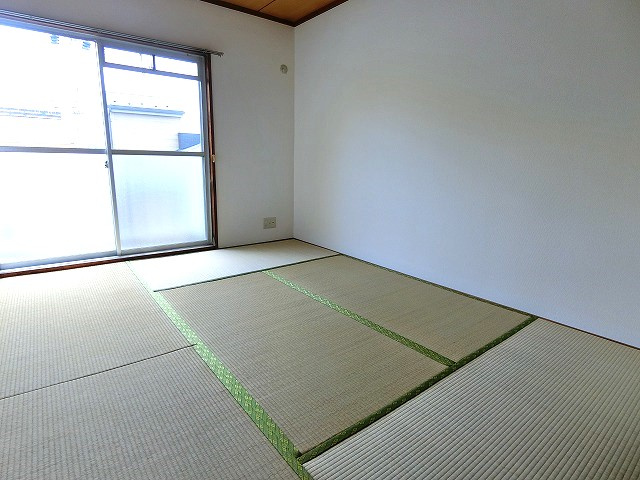 シャトー清水坂の寝室|写真は同建物の別部屋を参考に掲載しております。