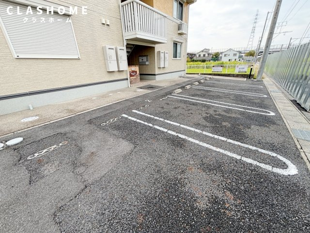 セレニティ　　刈谷市近郊の賃貸ならクラスホーム刈谷店の駐車場
