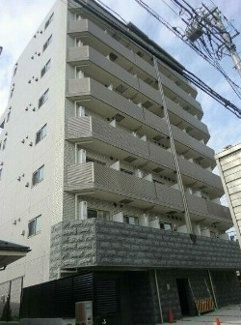 【外観】 | 鉄筋コンクリート造のがっちりとした建物。