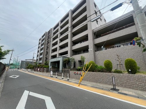 サーパス西向日の外観|阪急「西向日」駅まで徒歩１５分！生活便利地♪