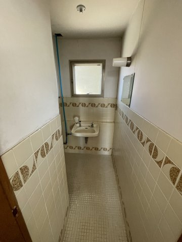 三方原町貸店舗のトイレ