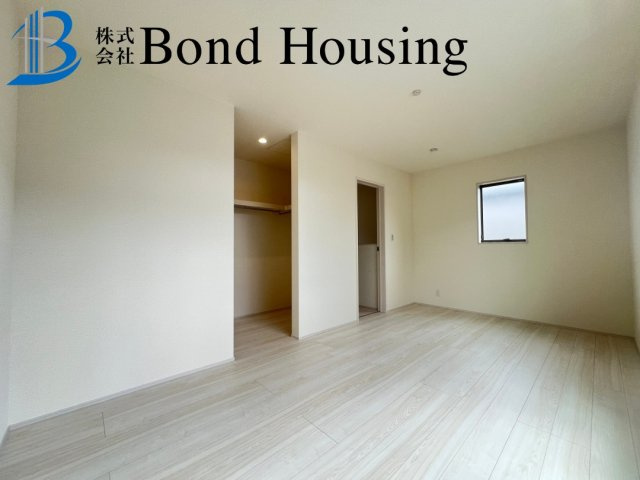 「長期優良認定住宅」「LDK19.2帖」 大久保町山手台 全2棟 1号棟の前面道路含む現地写真