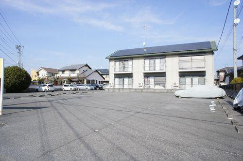 サニーコートCの駐車場