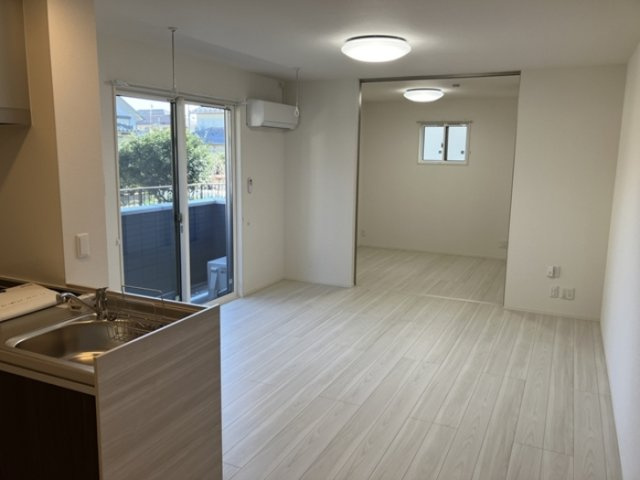 ファーストステージ下小林Ⅱの居間・リビング