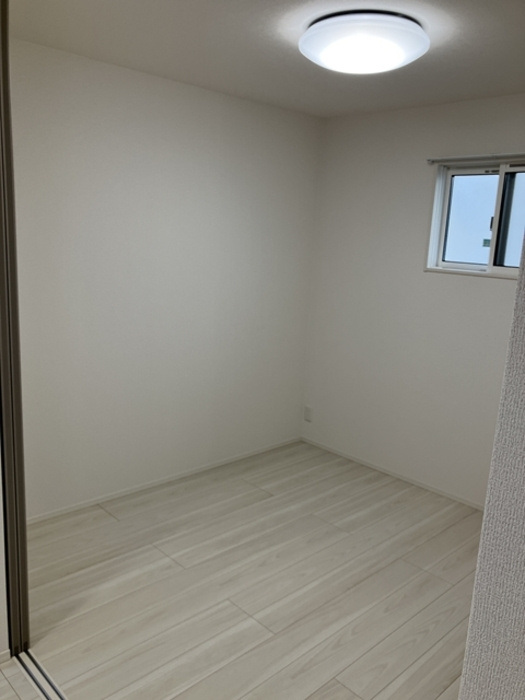 ファーストステージ下小林Ⅱの洋室