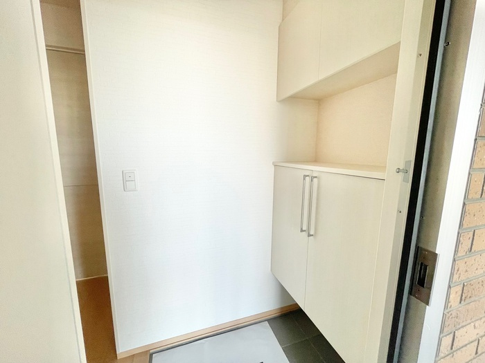 コスミオン Ｂの玄関